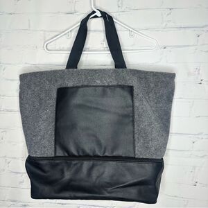 DSW tote bag